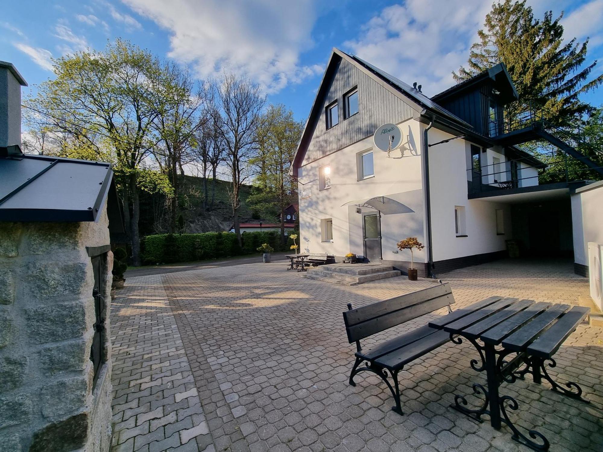 Apartamenty Salamandra Kłodzko Exteriör bild